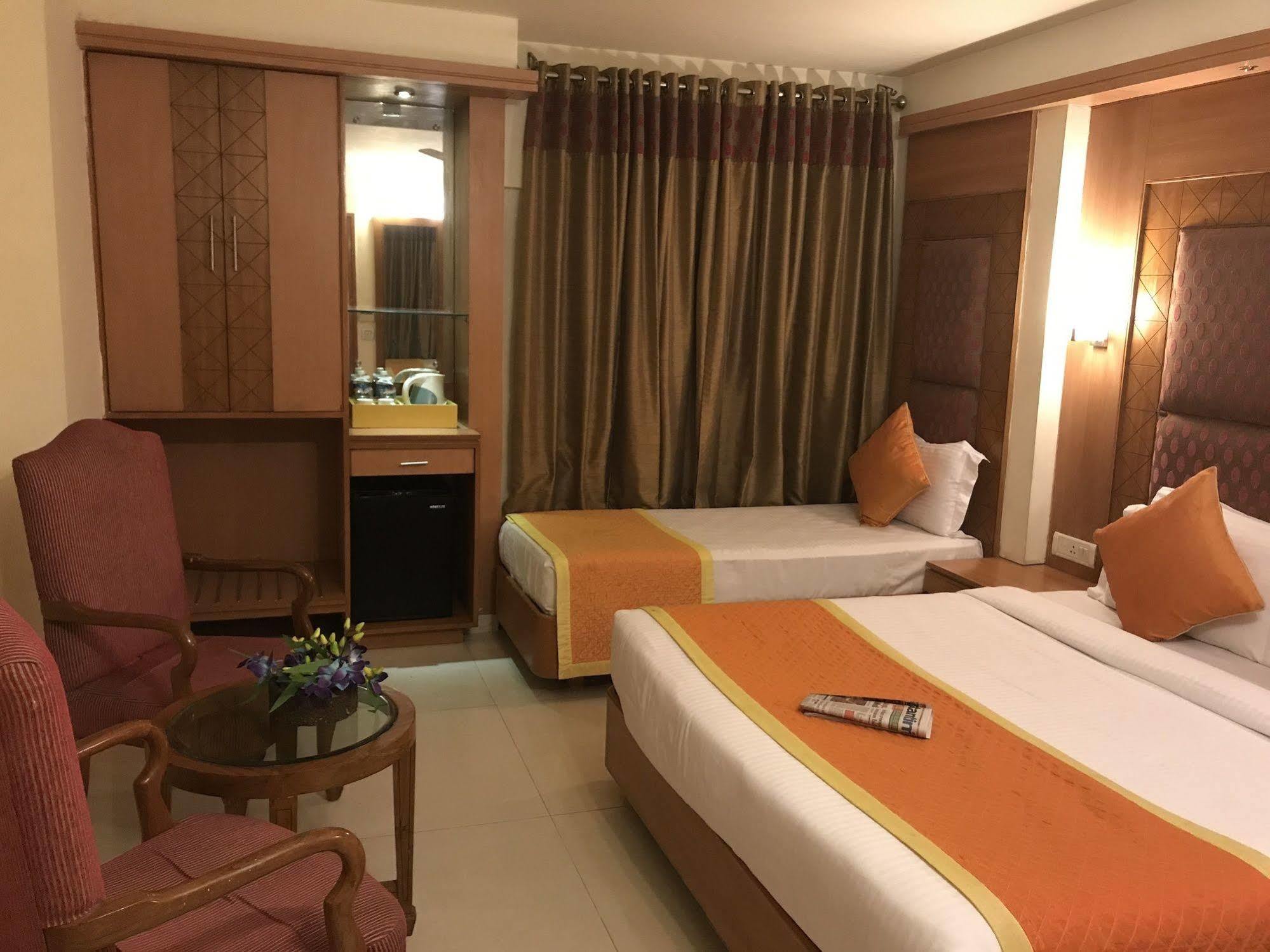 Hotel Southern Δελχί Εξωτερικό φωτογραφία