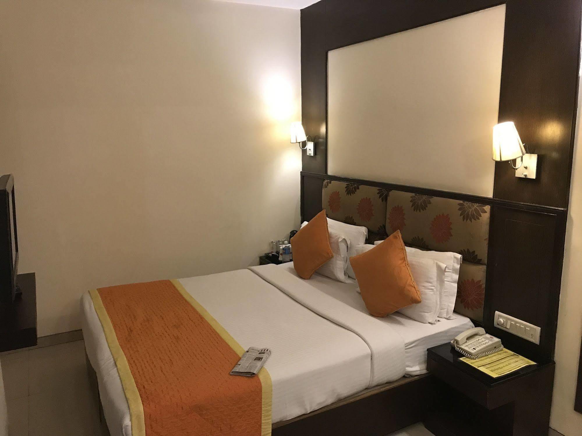 Hotel Southern Δελχί Εξωτερικό φωτογραφία